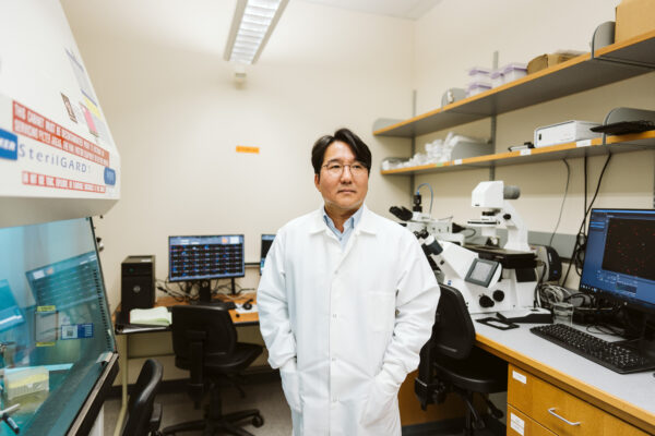 Seungpyo Hong in his lab